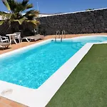 Holiday home Lovely Kiluka Heated Pool *