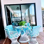 Lovely Kiluka Heated Pool Holiday home
