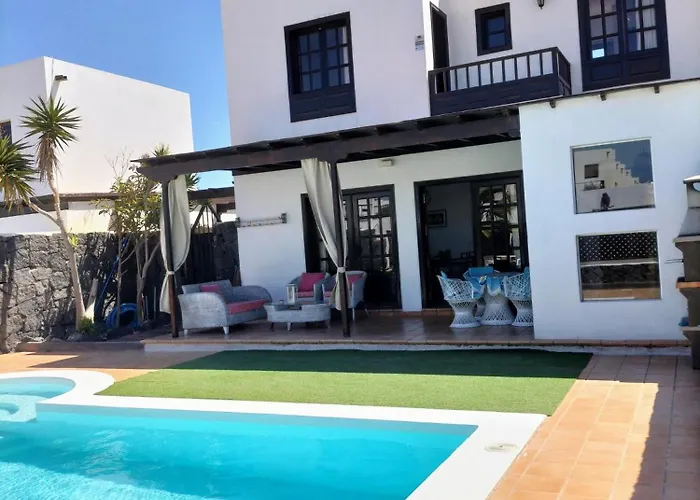 Lovely Kiluka Heated Pool