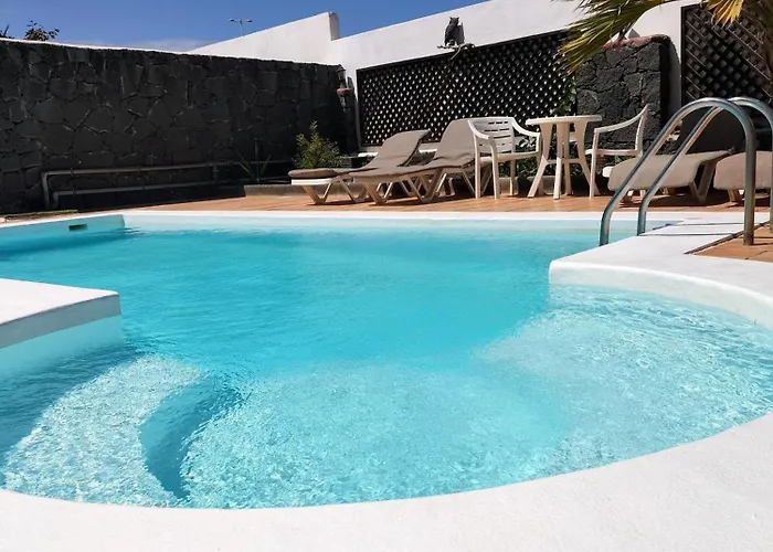 Lovely Kiluka Heated Pool Playa Blanca (Lanzarote)