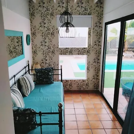 Lovely Kiluka Heated Pool Playa Blanca (Lanzarote)