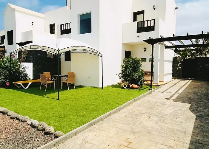 Lovely Kiluka Heated Pool * Playa Blanca (Lanzarote)