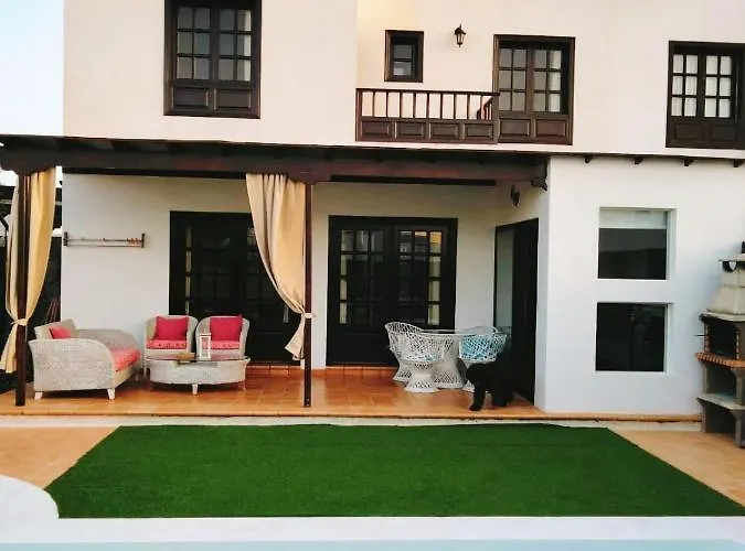 Lovely Kiluka Heated Pool Сasa de vacaciones