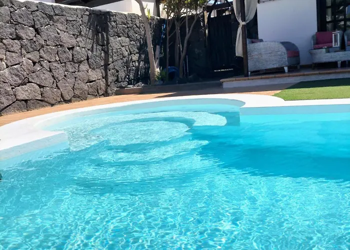 Lovely Kiluka Heated Pool Hébergement de vacances