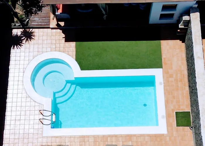 Lovely Kiluka Heated Pool Hébergement de vacances