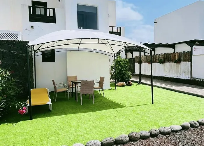 Lovely Kiluka Heated Pool Playa Blanca (Lanzarote)